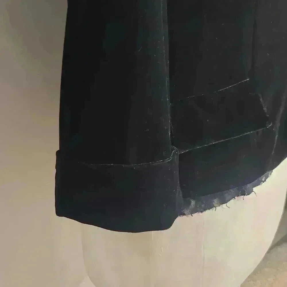 John Paul Richard Velvet and Lace Blazer - Picture 4 of 12